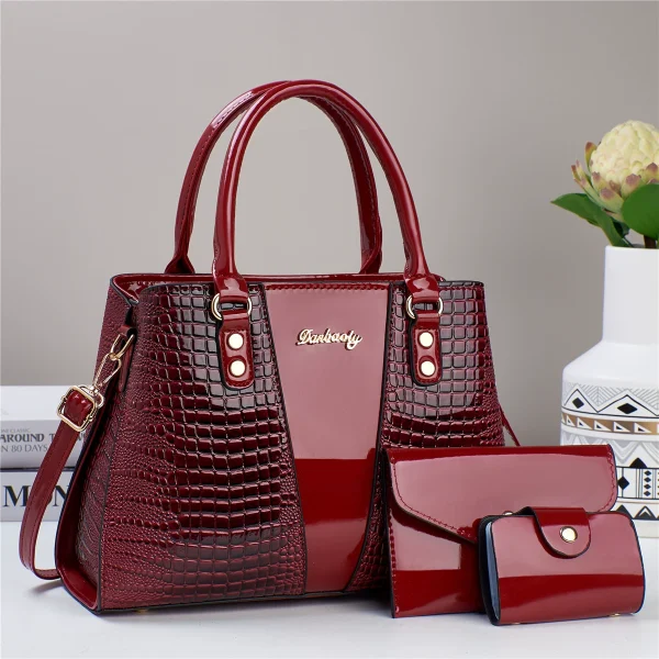 Large-capacity crocodile-patterned patent leather tote bag for women